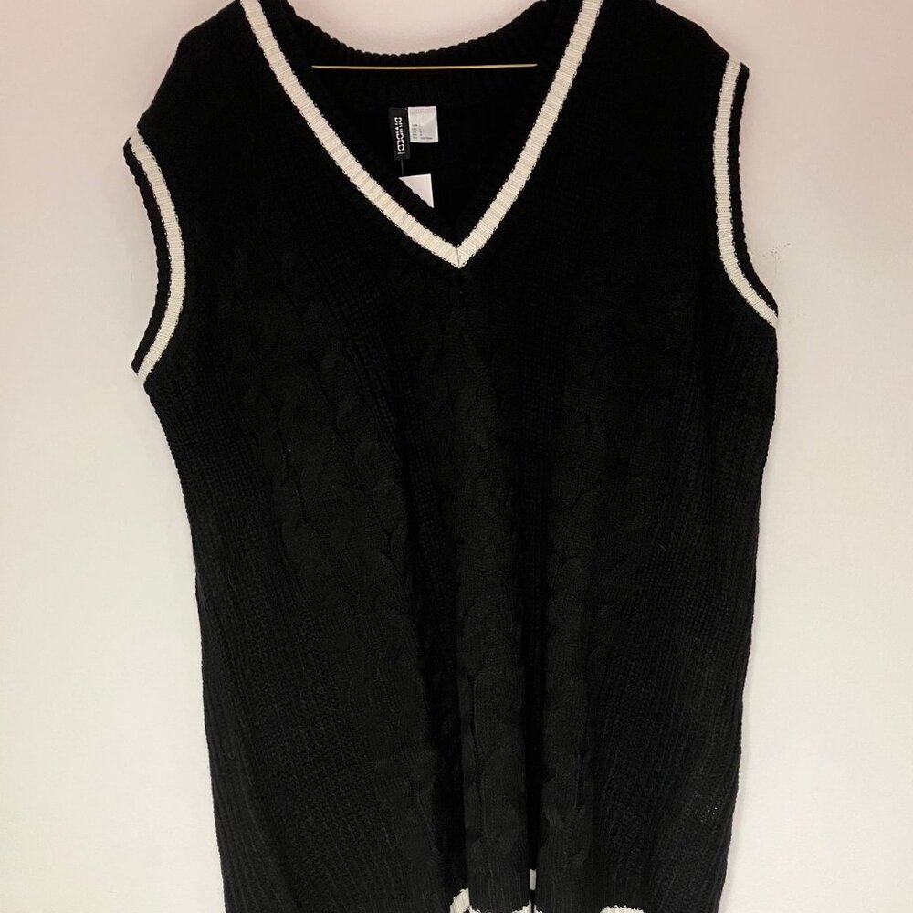 Oversized sweater vest
